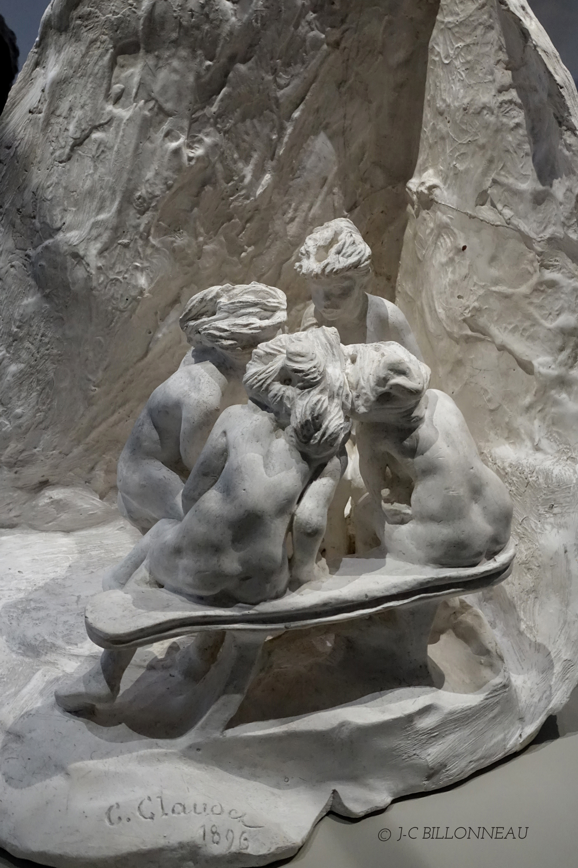 038 Les Causeuses- Camille CLAUDEL.JPG