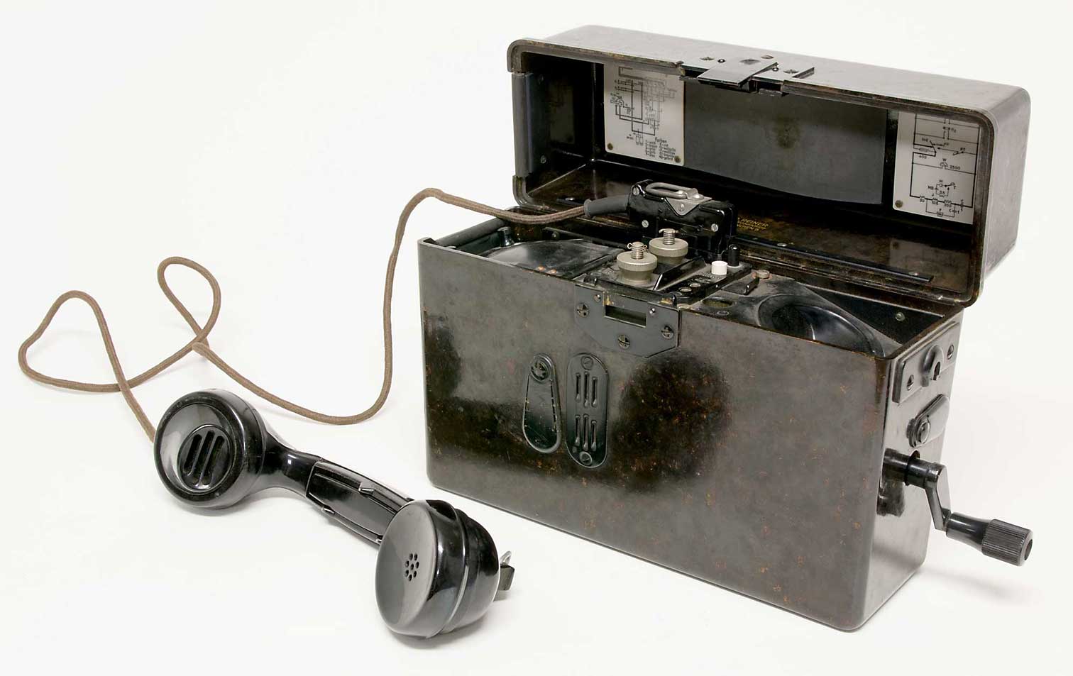 AVM-V-17-05-111-000.jpg