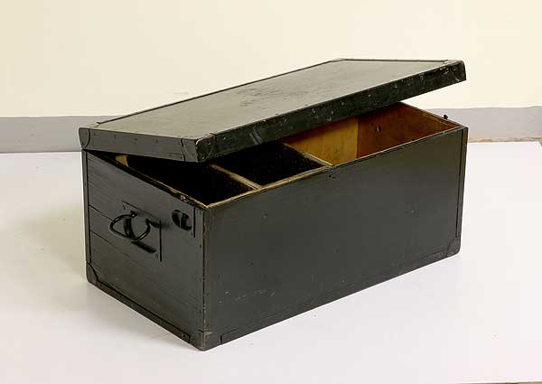 AVM-V-10-24-000-000.jpg