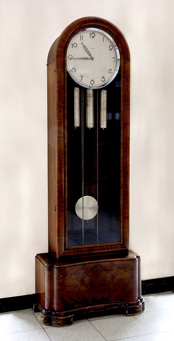 AVM-V-10-54-000-000.jpg