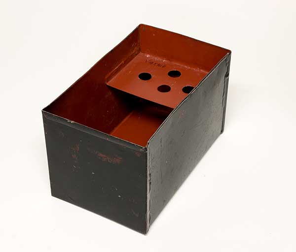AVM-V-17-05-040-004.jpg