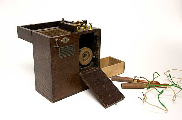 AVM-V-17-05-110-000.jpg