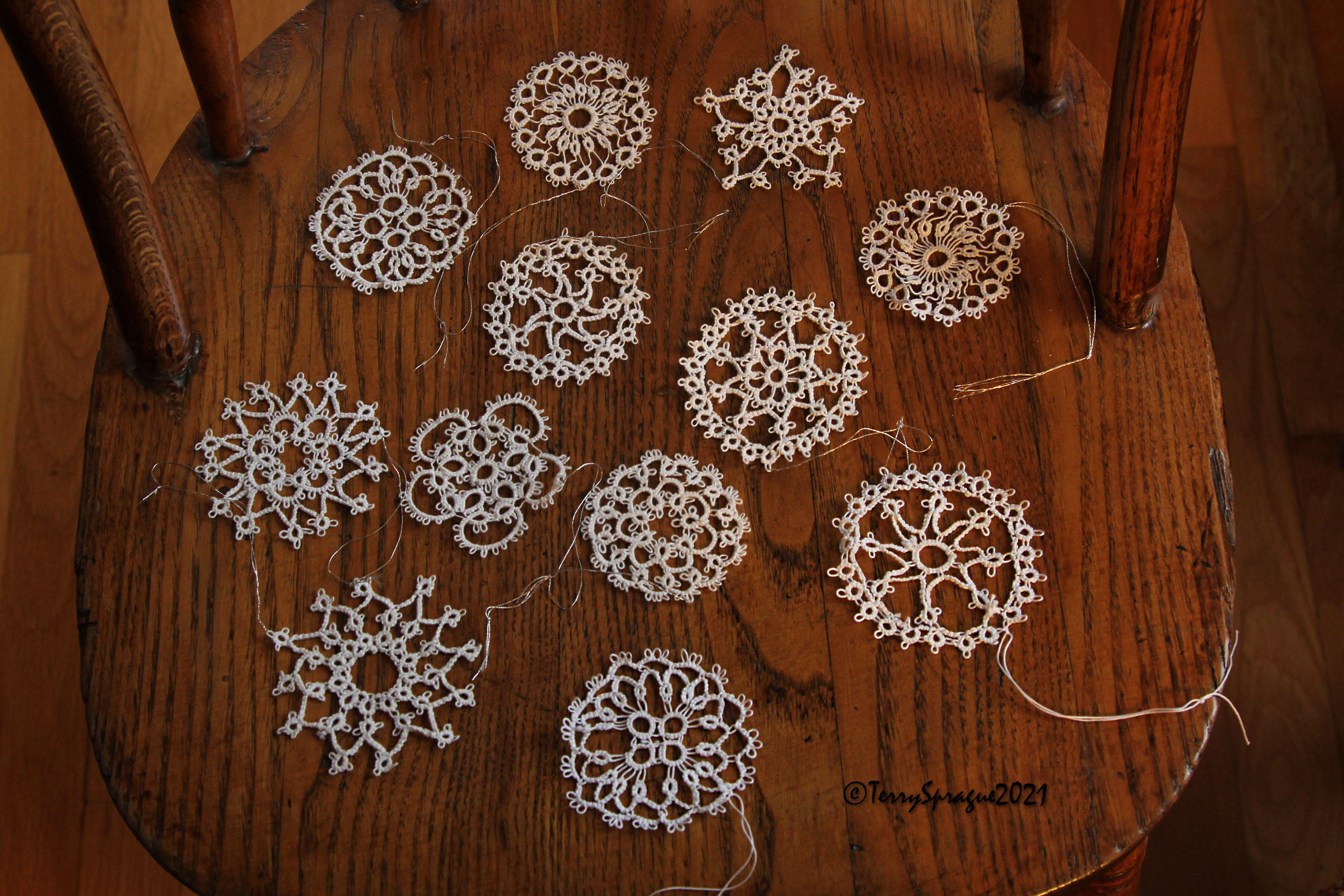 tatted snowflakes