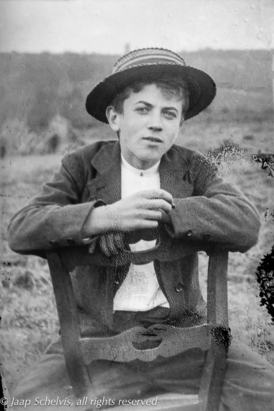 Boy with straw hat Belgium 1870 - 1890
