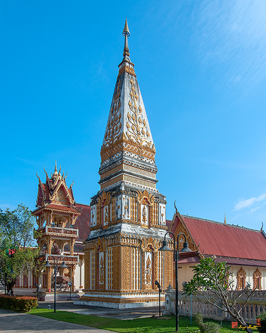 Wat Pak Nam Bung Sapang Bell and Drum Tower and Phra Chedi (DTHU0862)