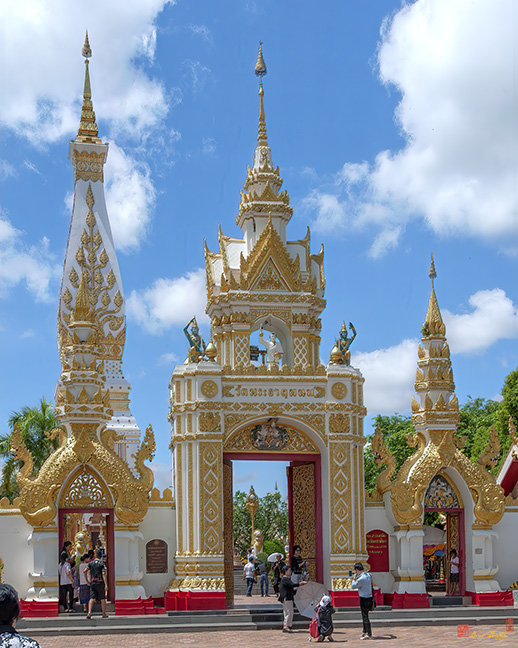 Wat Phra That Phanom Temple Gate (DTHNP0003)