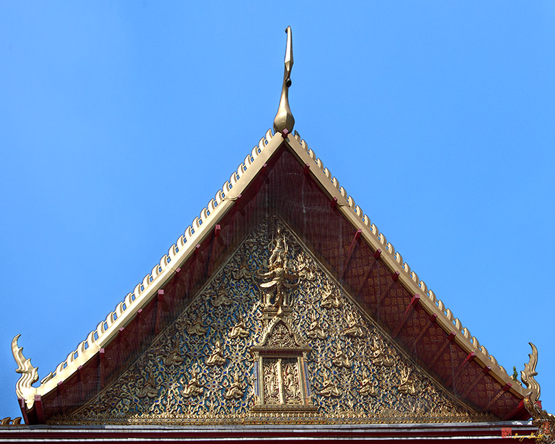 Chana Songkram Phra Ubosot Gable (DTHB1354)