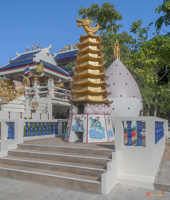 San Jao Cham Cheju Hut Firecracker Pagodas (DTHP0481)