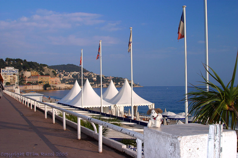 39727 - The beach at Nice, France