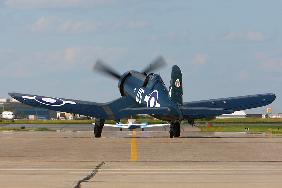 256_7601   Vought F-4U Corsair     C-GVWC  Grey Ghost