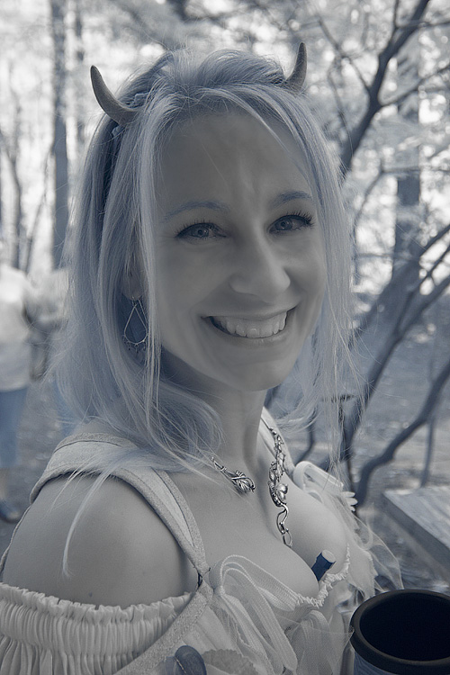 Pretty wench in IR