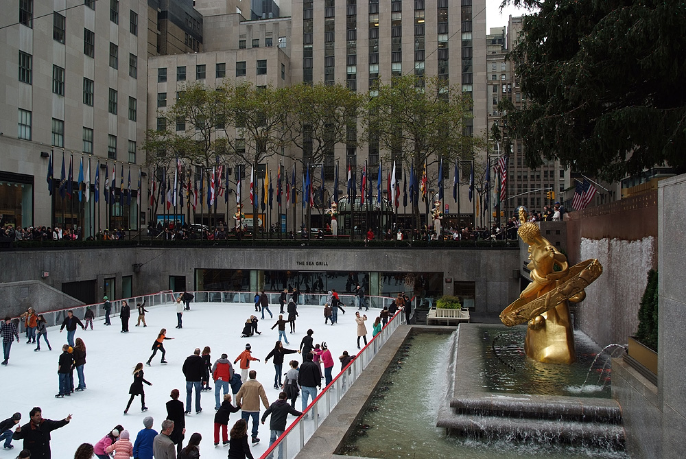 Skating ring at Rockefeller Center