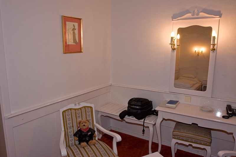 In the Hotel Fiume, Bkscsaba