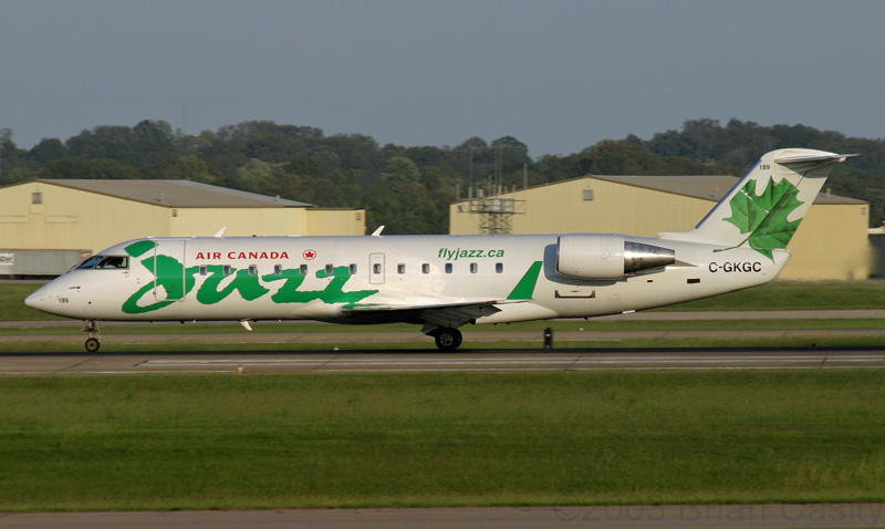Air Canada Jazz C-GKGC (2)