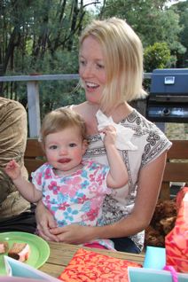 o2/04/556104/1/124096899.VcPJcll1.Firstbirthday4MichaelaAmber.jpg