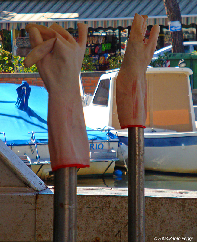 DOF on the Left Fisherman Glove :-)