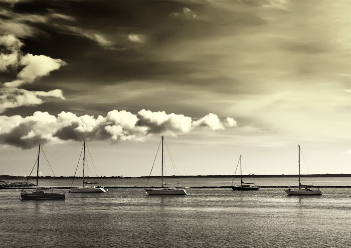 boats in harbour.jpg