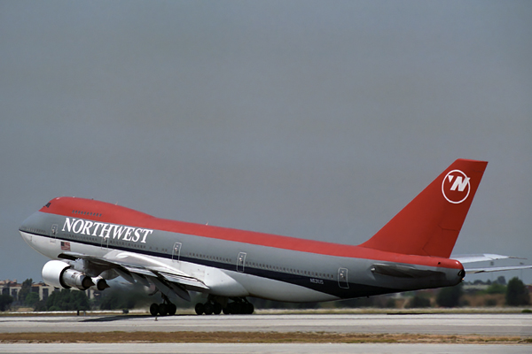 NORTHWEST BOEING 747 200 LAX RF 512 3.jpg