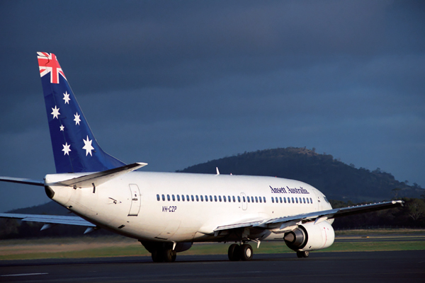 ANSETT AUSTRALIA BOEING 737 300 HBA RF 478 2.jpg