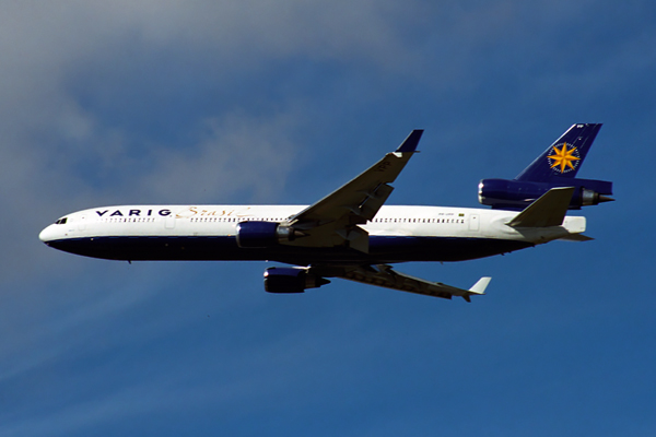 VARIG MD11 GRU RF 1726 2.jpg