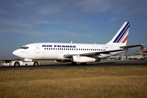 AIR FRANCE BOEING 737 200 CDG RF 1157 14.jpg