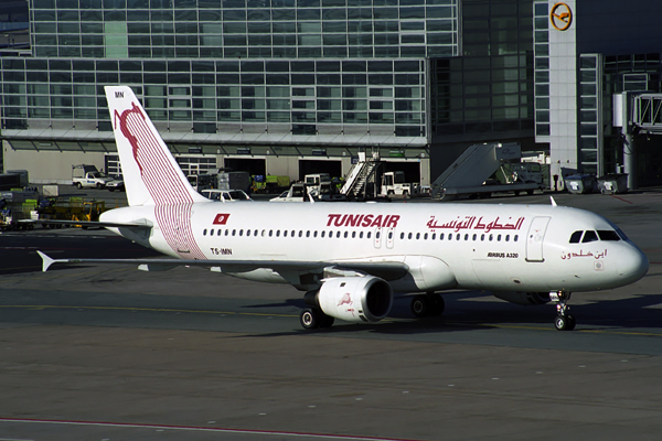 TUNIS AIR AIRBUS A320 FRA 1762 6.jpg