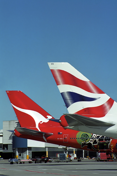 BRITISH AIRWAYS QANTAS TAILS RF 1760 6.jpg