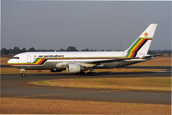 AIR ZIMBABWE BOEING 767 200ER JNB RF 1057 24.jpg