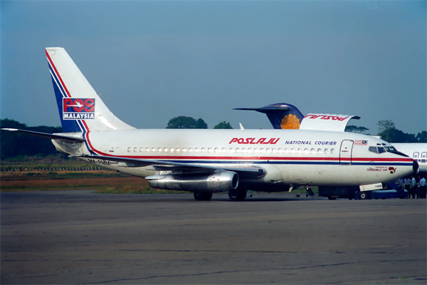 POSLAJU BOEING 737 200 RGN RF 856 29.jpg