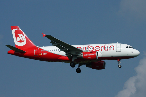 AIR BERLIN AIRBUS A319 ZRH RF IMG_3371.jpg