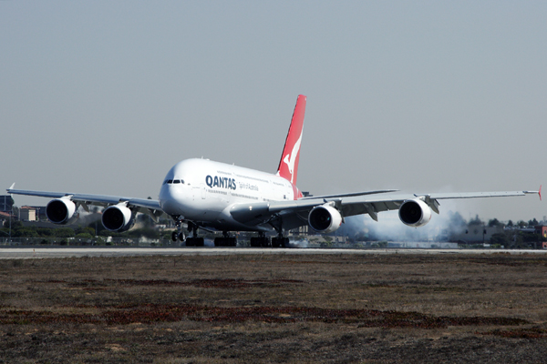 QANTAS AIRBUS A380 LAX RF IMG_2469.jpg