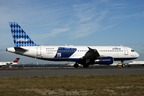 JET BLUE AIRBUS A320 JFK RF IMG_2351.jpg