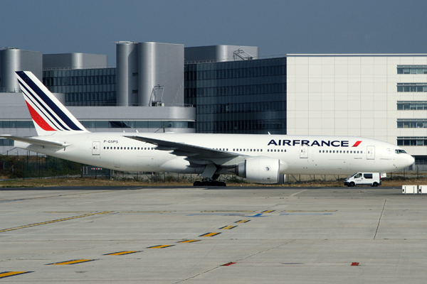 AIR FRANCE BOEING 777 200 CDG RF IMG_1862.jpg