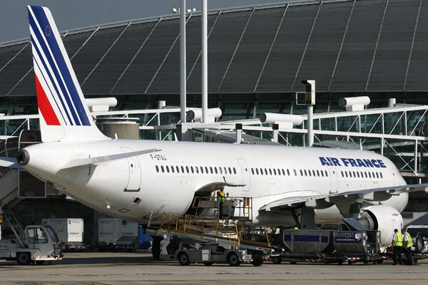 AIR FRANCE AIRBUS A321 CDG RF IMG_3179.jpg