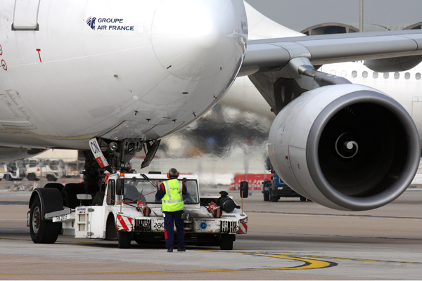 AIR FRANCE PUSHBACK CDG RF IMG_3094.jpg