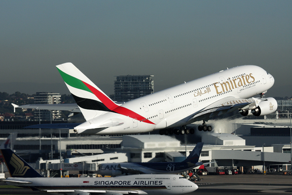 EMIRATES AIRBUS A380 SYD RF IMG_2431.jpg