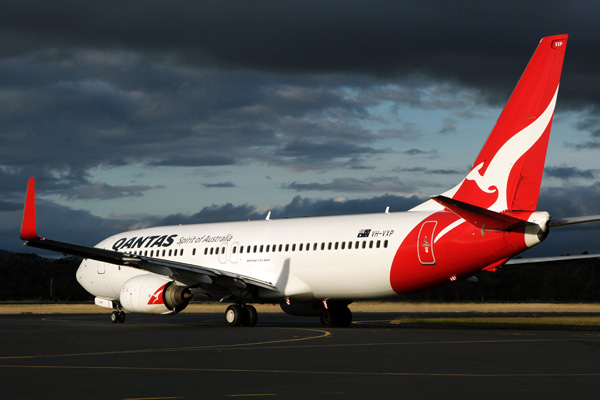 QANTAS BOEING 737 800 HBA RF IMG_3662.jpg