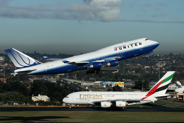 UNITED EMIRATES AIRCRAT SYD RF IMG_0486.jpg