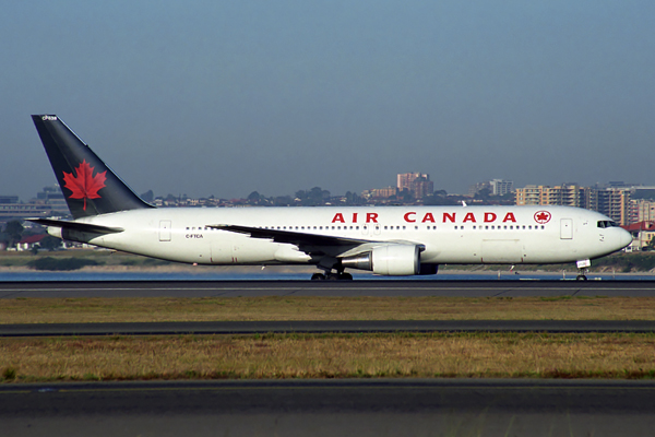 AIR CANADA BOEING 767 300 SYD RF 1678 12.jpg