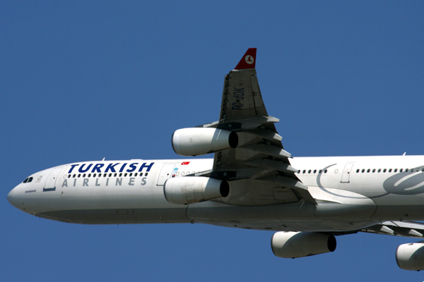 TURKISH AIRLINES AIRBUS A340 300 BKK RF IMG_2298.jpg