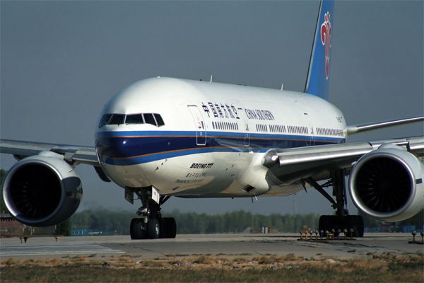 CHINA SOUTHERN BOEING 777 200 BJS RF 1419 24.jpg