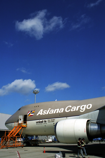 ASIANA CARGO BOEING 747 400F ICN RF 1684 4.jpg