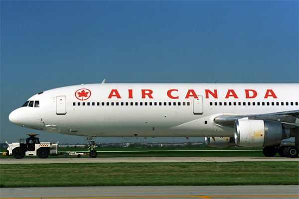 AIR CANADA LOCKHEED L1011 YYZ RF 909 14.jpg