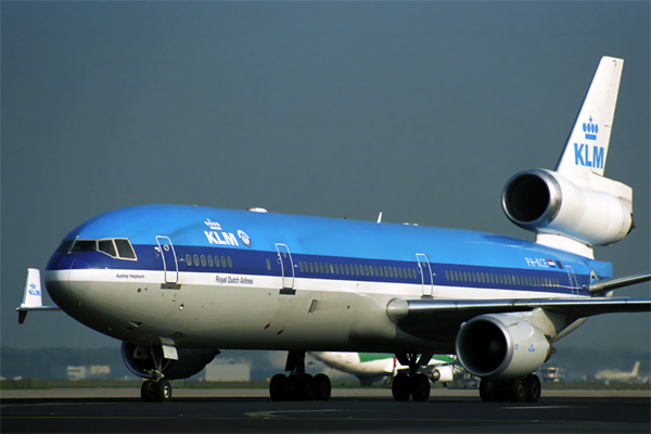 KLM MD11 AMS RF 1069 23.jpg