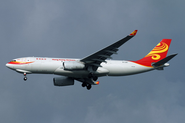 HONG KONG AIRLINES AIRBUS A330 200F BKK RF IMG_2048.jpg