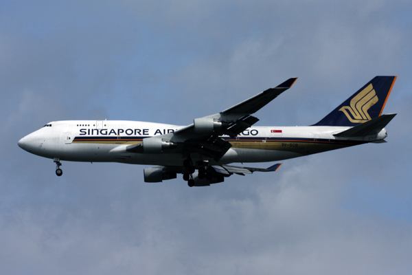 SINGAPORE AIRLINES CARGO BOEING 747 400BCF BKK RF IMG_7113.jpg