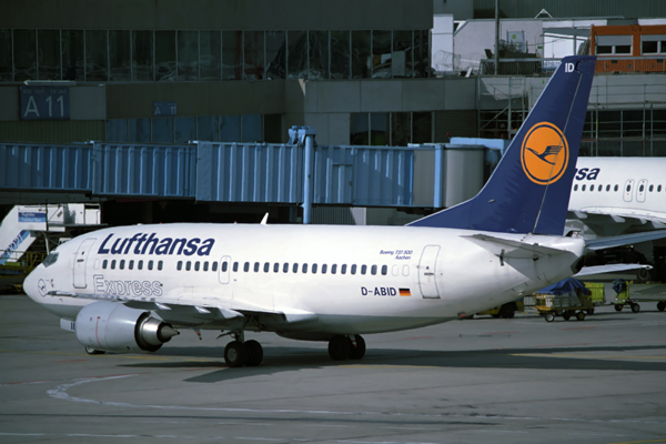 LUFTHANSA EXPRESS BOEING 737 500 FRA RF 709 29.jpg