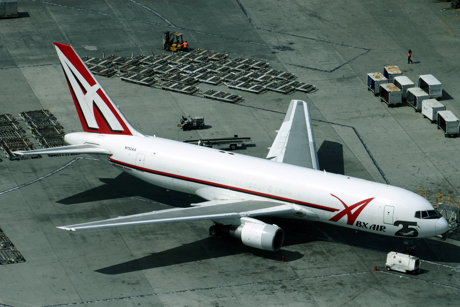 ABX AIR BOEING 767 200F LAX RF IMG_5094.jpg