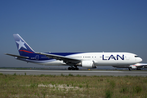 LAN  BOEING 767 300 JFK RF.jpg