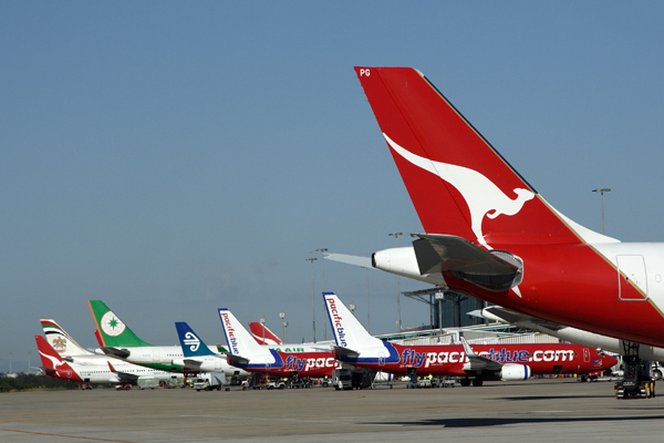 AIRCRAFT TAILS BNE RF IMG_6590.jpg